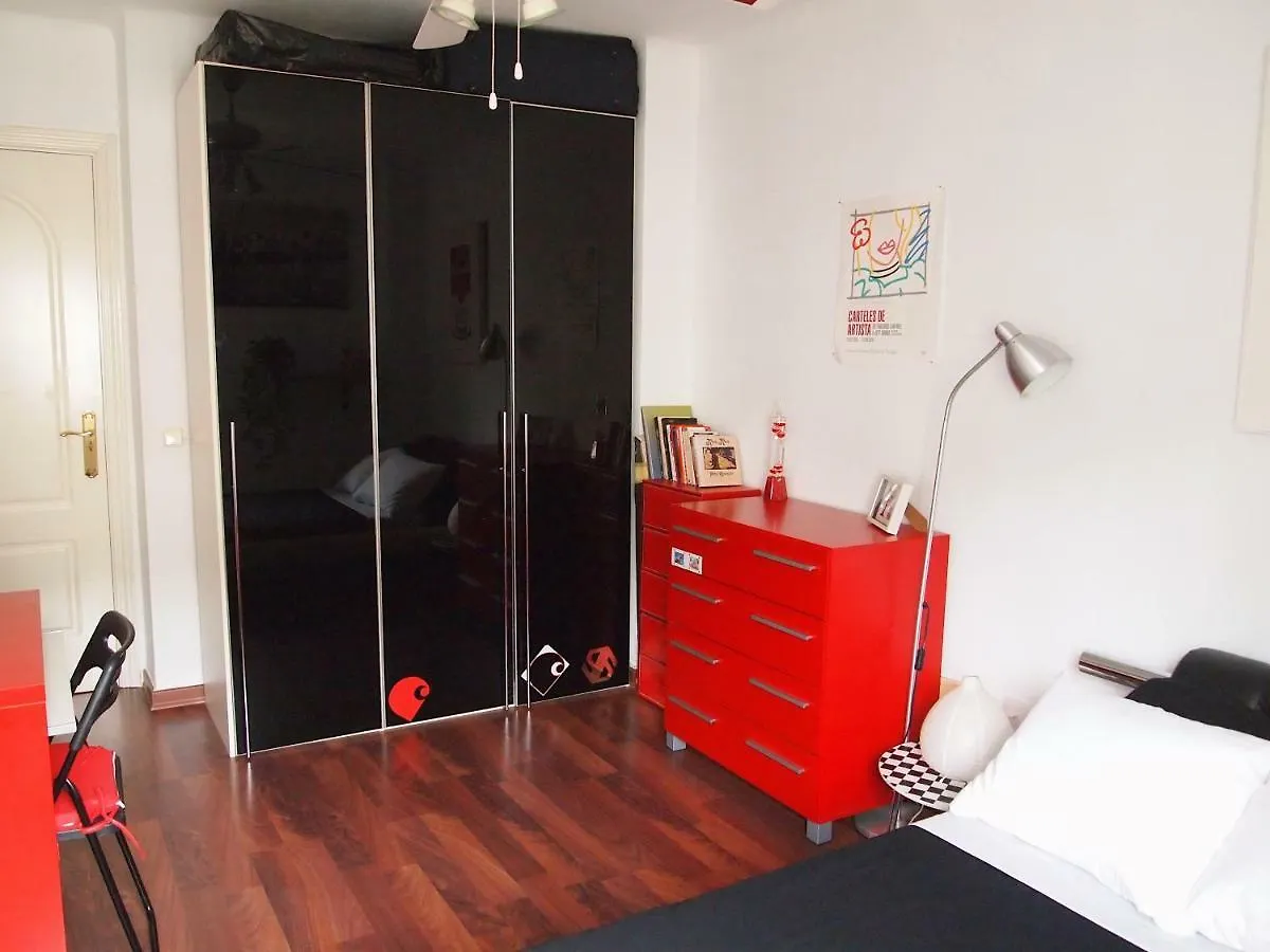 Habitaciones Frente A La Playa Malaga Homestay